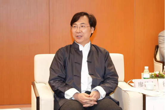2021.1.1英国正版365官方网站党委和中共奉贤区委开展联组学习共迎建党百年707.png