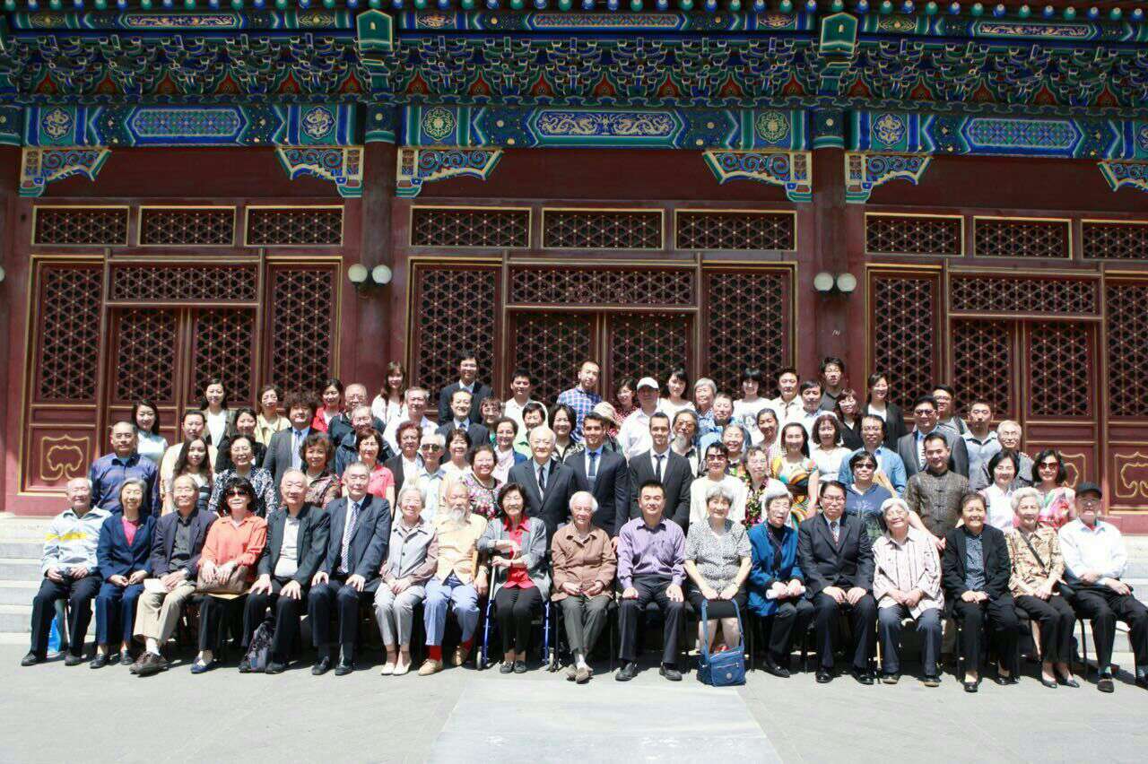 夏国琼百年诞辰纪念会 合影.jpg