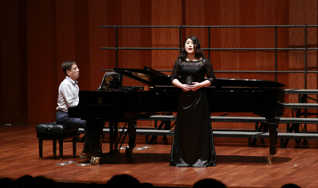 声乐歌剧系曹晓彤同学演唱歌剧《弄臣》选段——每逢节日来临.JPG