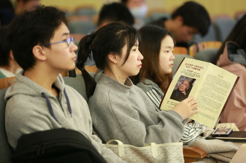 学生.JPG